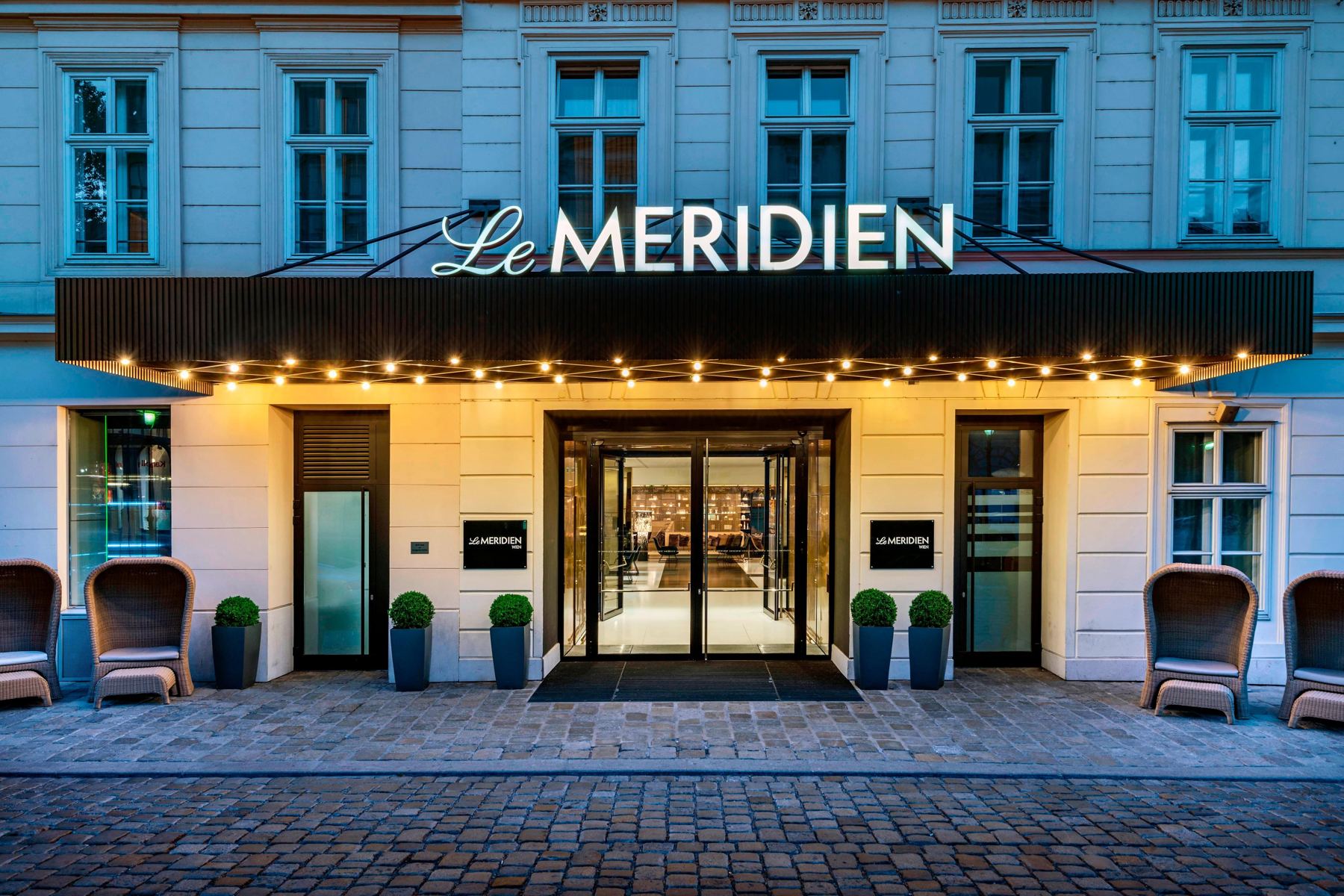 Eingang des Hotels Le Méridien in Wien